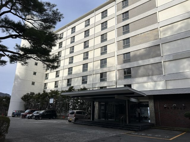 伊東マンション本館の外観