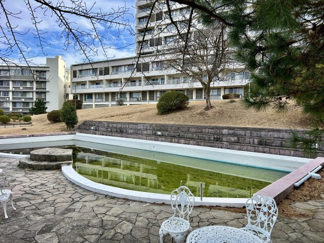 伊東マンション本館の外観