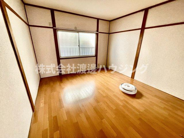 朝日町貸家の寝室