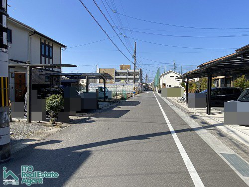 一乗寺中ノ田町 中古戸建の前面道路含む現地写真