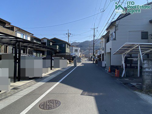 一乗寺中ノ田町 中古戸建の前面道路含む現地写真