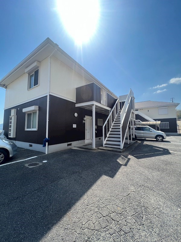 メゾン梨川の外観