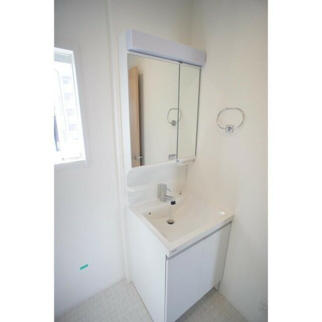 Ｓｏａｒｅ　Ｙｕｔｅｎｊｉ　ソアレ祐天寺の独立洗面台|洗面台です