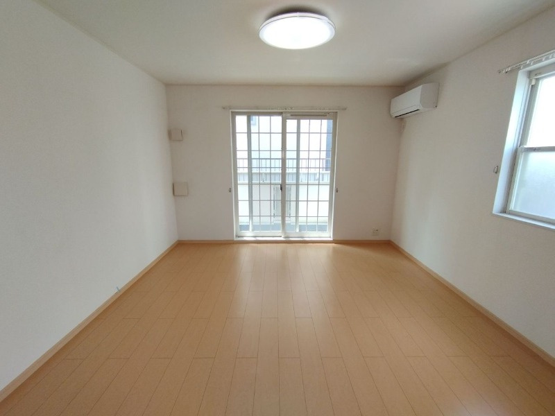 ゼファー竜美の居間・リビング