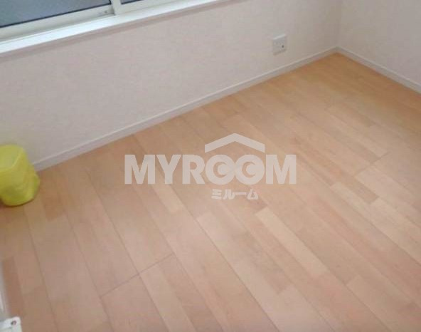 ティ・アーモショコラ(ティアーモショコラ)の居間・リビング|フローリングでお掃除ラクラク♪（同一仕様写真）