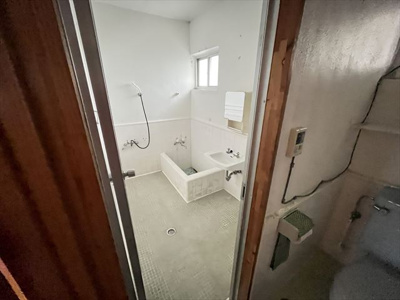  | 沖縄市泡瀬5丁目貸間