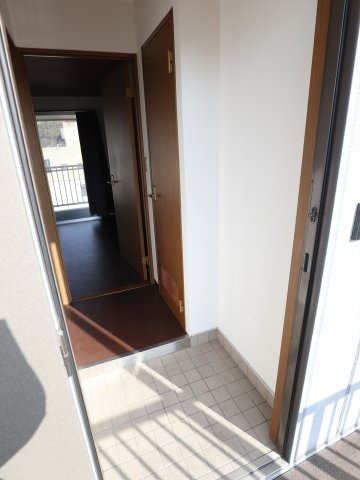 第5おおぎビルの玄関