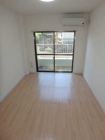 メゾンミルキーウェイの洋室|退去前の為、以前の写真です。