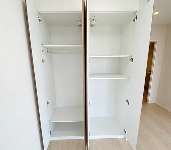 メイクスデザイン西新宿の玄関