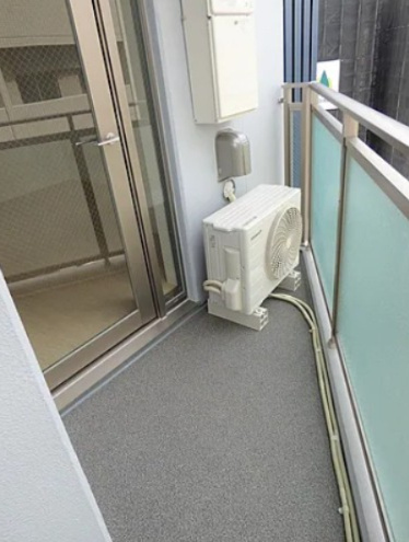 メイクスデザイン西新宿のエントランス