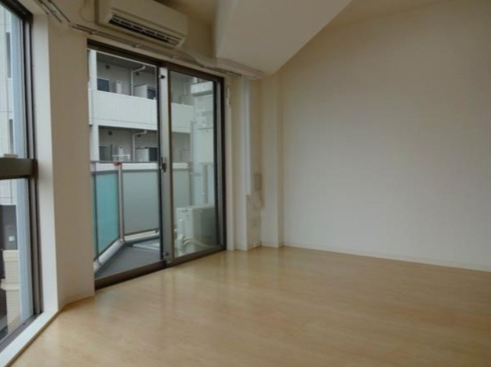 メイクスデザイン西新宿