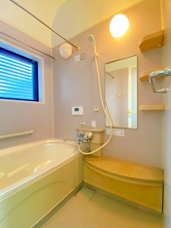 リフォーム　中古戸建　岐阜市粟野台　平成13年築の浴室