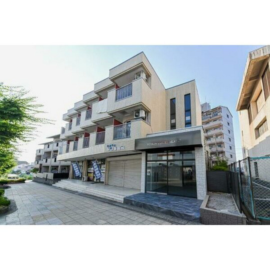 シーズンコート赤池