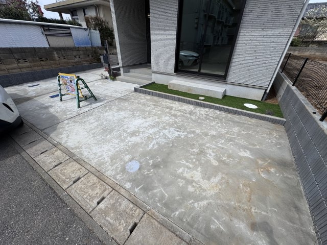 松戸市南花島３丁目新築戸建【上本郷第二小学校：9分】の駐車場|B号棟駐車スペース
