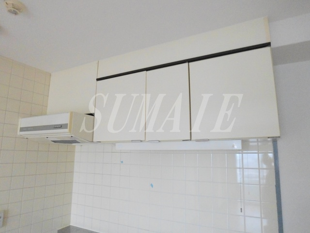 クオーレプロバンス篠崎のキッチン|キッチン収納も充実