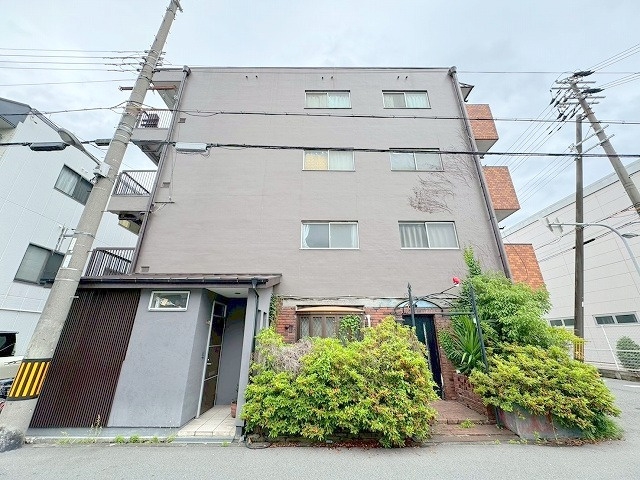 かねまつ上新庄マンションの外観