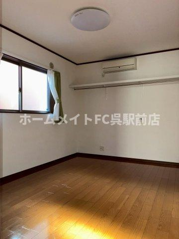 ファミールカーサ平下Ⅱの洋室