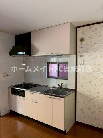 ファミールカーサ平下Ⅱのキッチン