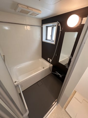 旗塚通5丁目貸家の浴室|日々の暮らしに欠かせないお風呂です