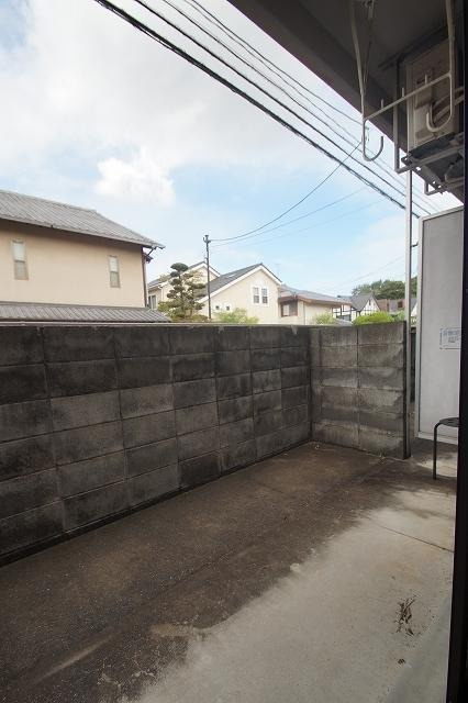 福岡市城南区南片江５丁目の賃貸マンションの駐車場|物件の画像10