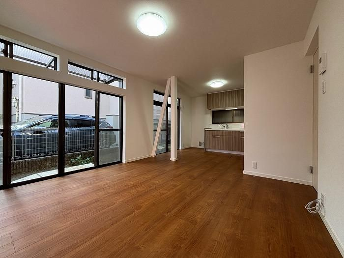 川崎市宮前区神木本町5丁目 戸建の居間・リビング