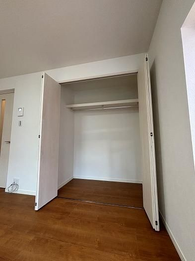 川崎市宮前区神木本町5丁目 戸建の居間・リビング|LDK収納