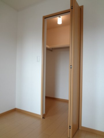 サンガーデンＣの収納