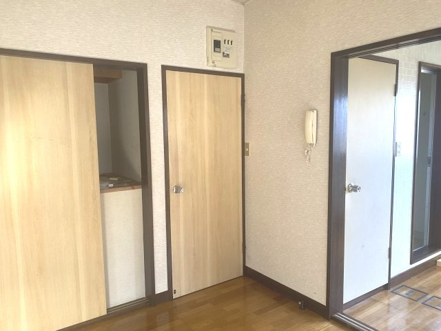遠野市新町のアパートの内装