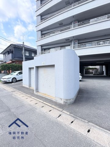 サングレート春日原の外観