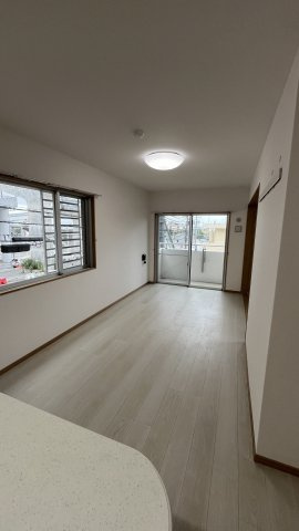 ＰＲＥＧＩＯ　Ｍ　（プレジオ　エム）の居間・リビング|写真はすべて現状有姿渡しとなります。