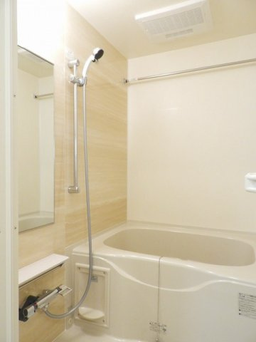 メインクーンの浴室|コンパクトで使いやすいお風呂です