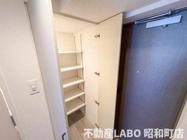 シャテーニュ上本町の内装