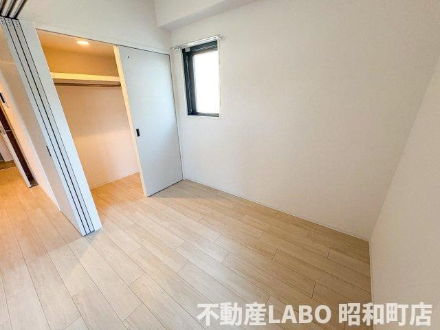 シャテーニュ上本町の寝室