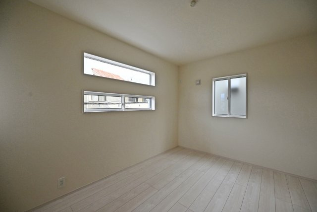 ブルーミングガーデン堀池1丁目新築一戸建│3LDK+駐車2台可(車種制限有)の洋室|-洋室約6帖(2F)-