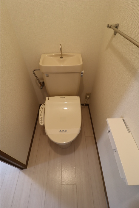 ハイカムールウエストリバー　A棟のトイレ