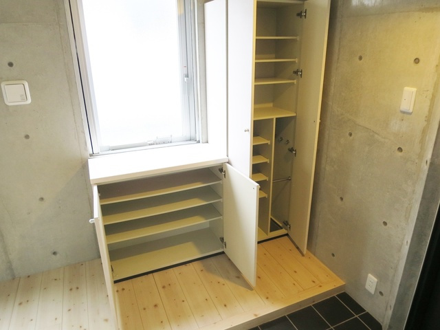 ダイチアパートメント南小岩の収納|玄関収納です☆