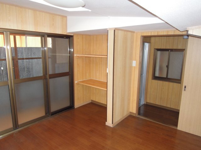 大江アパートⅡの洋室