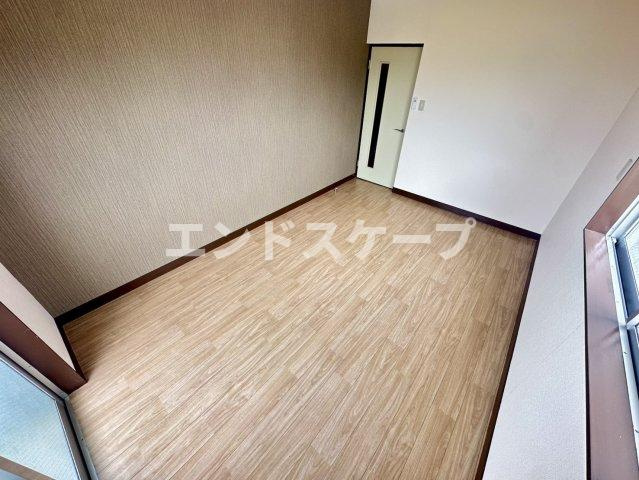 あさひレジデンス高崎上小鳥の洋室|高崎、前橋のお部屋探しはエンドスケープまで！お客様の理想お聞かせ下さい♪