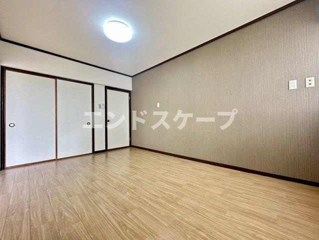 あさひレジデンス高崎上小鳥の洋室|高崎、前橋のお部屋探しはエンドスケープまで！お客様の理想お聞かせ下さい♪