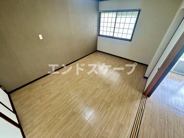 あさひレジデンス高崎上小鳥の洋室|高崎、前橋のお部屋探しはエンドスケープまで！お客様の理想お聞かせ下さい♪
