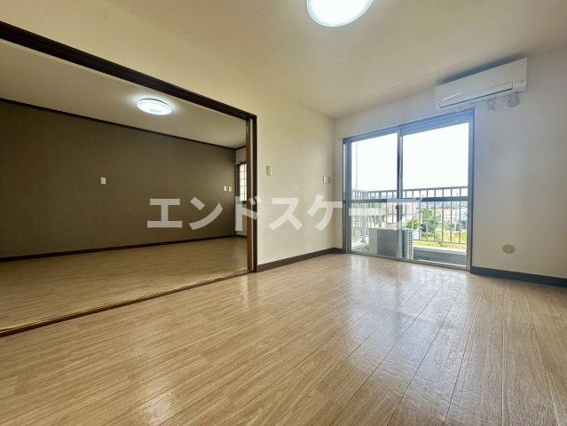 あさひレジデンス高崎上小鳥の居間・リビング|高崎、前橋のお部屋探しはエンドスケープまで！お客様の理想お聞かせ下さい♪