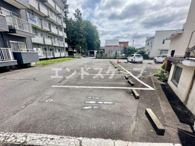 あさひレジデンス高崎上小鳥の駐車場|高崎、前橋のお部屋探しはエンドスケープまで！お客様の理想お聞かせ下さい♪