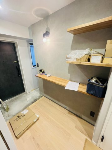 アリススプリングス綾瀬の玄関