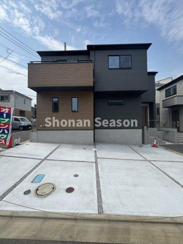 【現地画像あり】秦野市第3戸川　全5棟　1号棟の外観|カースペース２台ございます♪