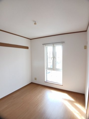 ピーコックＢ　　刈谷市近郊の賃貸はクラスホーム刈谷店の内装|過ごしやすい室内です