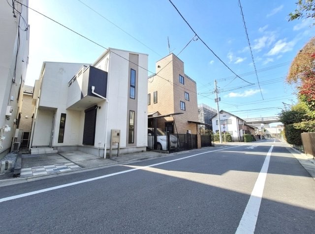 【外観】 | 板橋区高島平5丁目　中古一戸建住宅　（成増店） | ２沿線3駅利用可能。