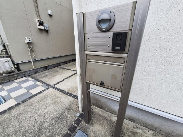 【その他】 | 板橋区高島平5丁目　中古一戸建住宅　（成増店） | インターホンとメールボックス