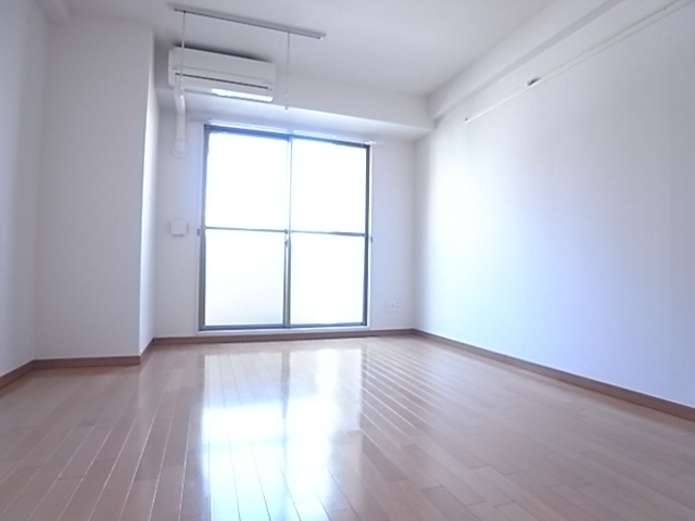 神戸市兵庫区永沢町４丁目の賃貸マンションの内装|室内