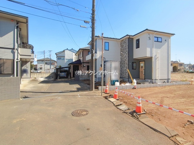 所沢市花園1丁目・全1棟　新築一戸建　～並列駐車2台可～の前面道路含む現地写真|現地写真（2026年2月19日撮影）