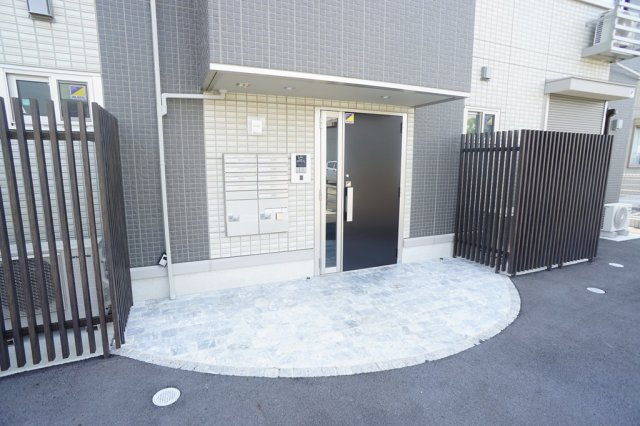 サニーソレイユのエントランス